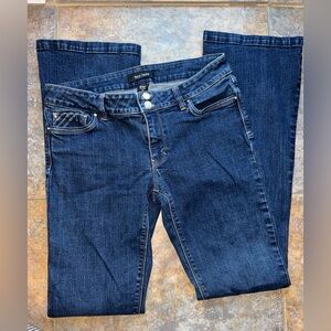 WHITE HOUSE BLACK MARKET WOMEN’S SKINNY FLARE JEANS 
Size 6